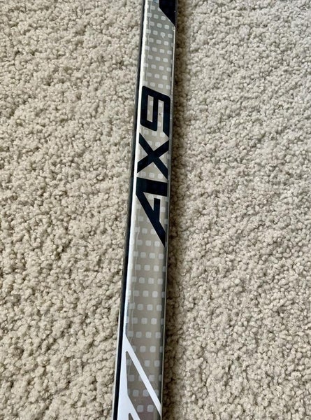 TRUE AX9 NHL Pro Stock Hockey Stick 90 Flex P92 Full Tactile Grip