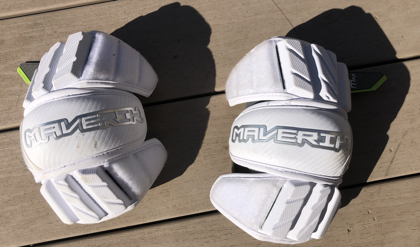 Used Medium Maverik Max Arm Pads - perfect condition - clean - used a few times