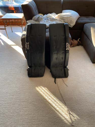 Black Used 31" Brian's NetZero Goalie Leg Pads