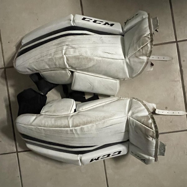 Youth 24" CCM Goalie Leg Pads