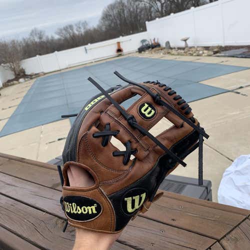 Wilson A2000 11.75 Baseball Glove
