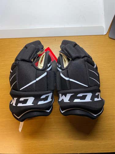 Black Junior CCM JetSpeed FT350 12"  Gloves