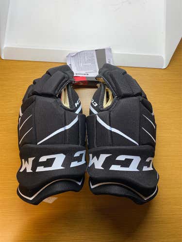 Black Senior CCM JetSpeed FT350 14"  Gloves