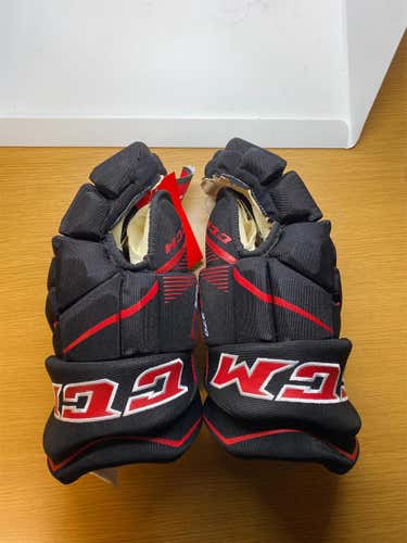 Black Senior CCM JetSpeed FT370 14"  Gloves