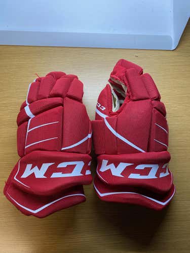 CCM Jetspeed 350 gloves 14”