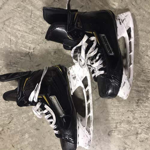 Senior Bauer Supreme 2S Pro Size 6.5 Hockey Skates
