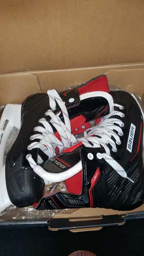 New Bauer NSX Senior Hockey Skates Size 8 D&R (Regular) (with original Box)