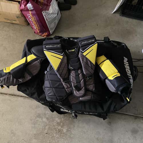 NWOT Sr Small Ultrasonic Goalie Chest Protector