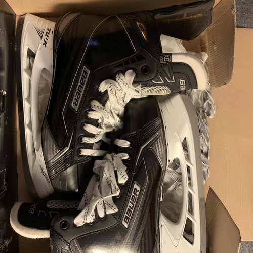 Senior Bauer Supreme 180  Size 9.5 Hockey Skates