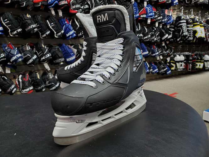 Used Senior True Pro Custom Hockey Skates Size 7.5