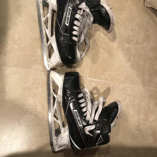 Senior Bauer Supreme 1S Regular Width Size 8 Goalie Skates