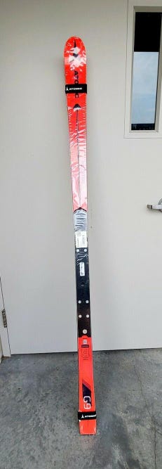 2019 Atomic Redster G9 FIS Giant Slalom- Size-183cm Radius-30Meters-Brand new in Wrapper
