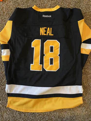 Black Used Unisex Youth Large Reebok Jersey