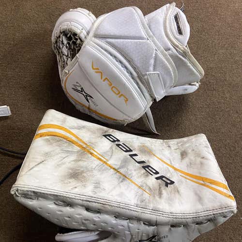 White Senior Regular 2X Pro Pro Stock Senior Goalie Gloves