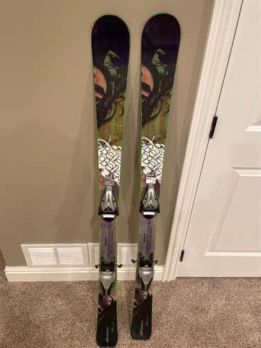 Unisex  All Mountain Belle to Belle With Bindings Skis