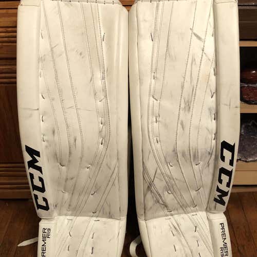 CCM Goalie Pads 34