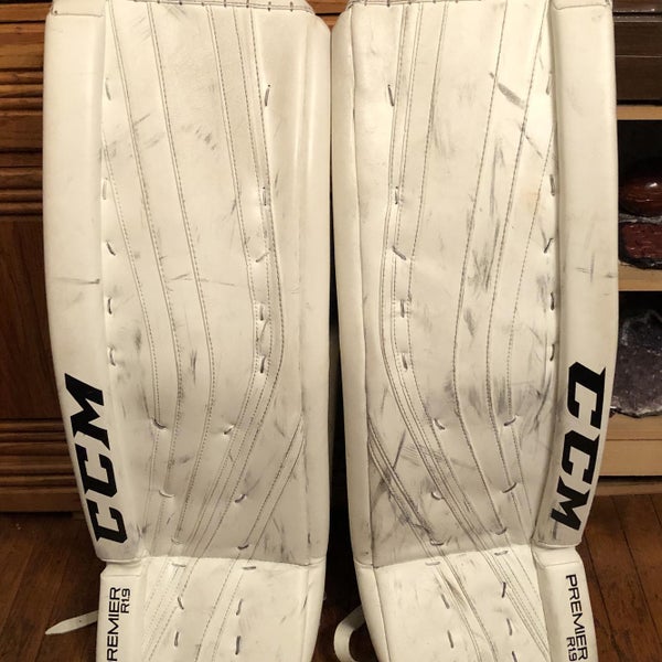 CCM Goalie Pads 34