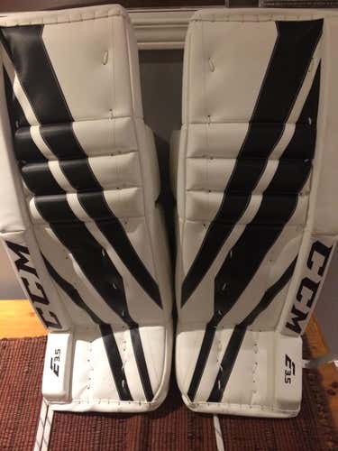 White New Senior 32" CCM Extreme Flex E3.5 Goalie Leg Pads