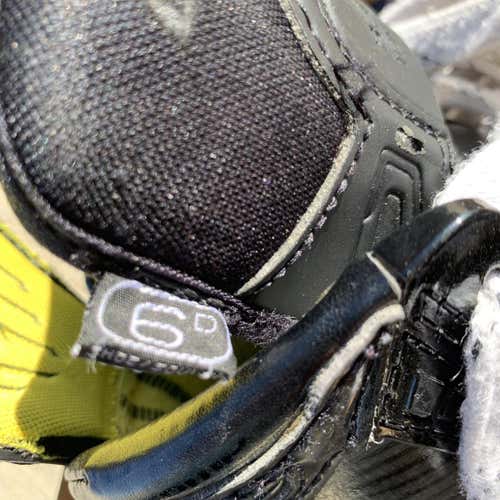 Senior Bauer Supreme MX3 Skates Regular Width  Size 6 Hockey Skates