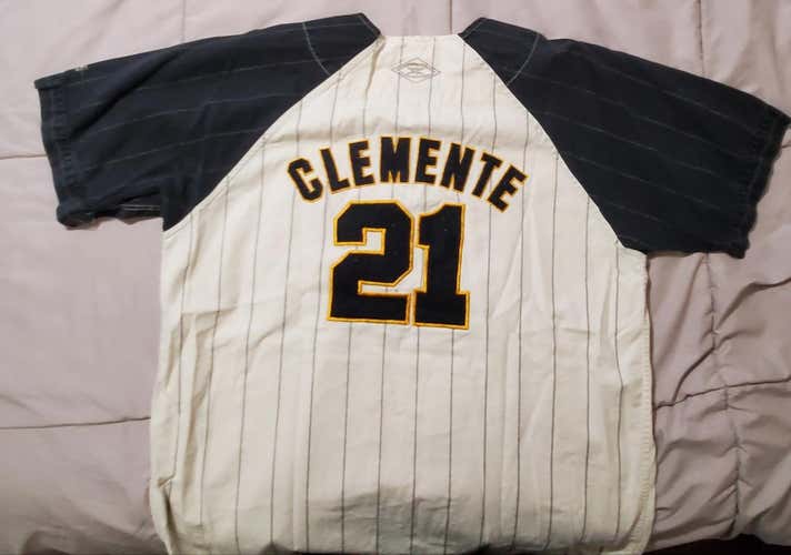 Roberto Clemente Commemorative Jersey