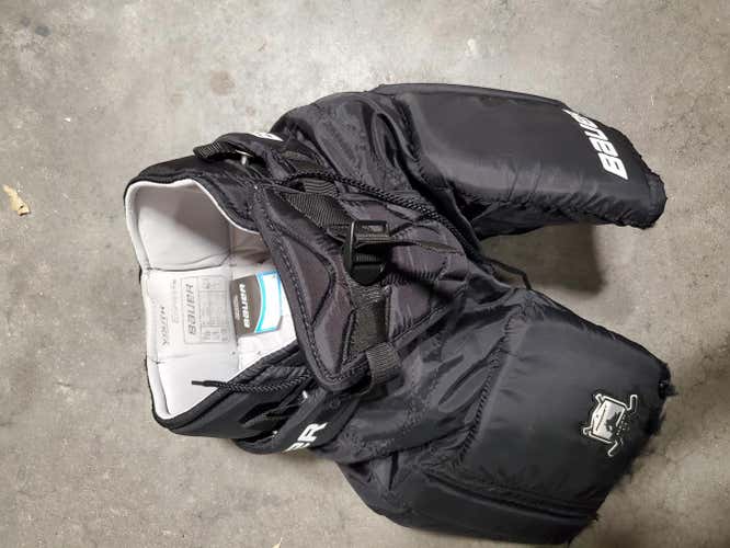 Black Used Youth Large/XL Bauer Hockey Goalie Pants