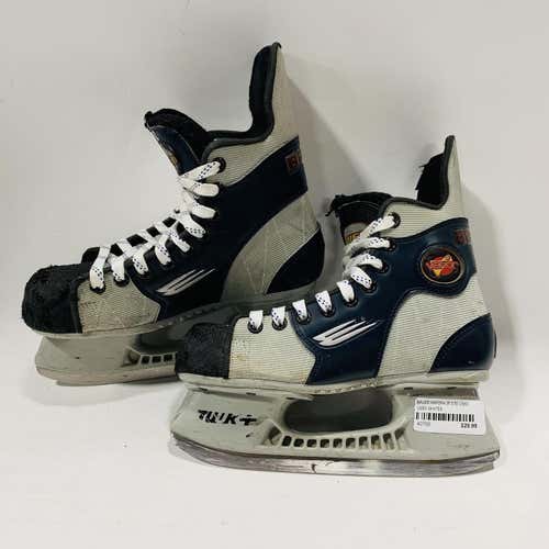 Junior Bauer Vapor4 Regular Width Size 3.5 Hockey Skates