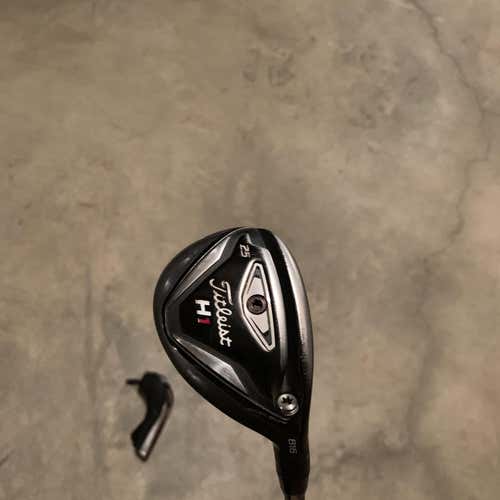 Men's Right Handed 816 H1 Regular Flex 5H Hybrid