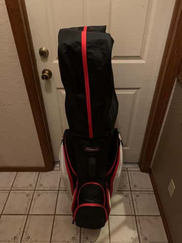 Titleist Cart 14 Lightweight Cart Golf Bag