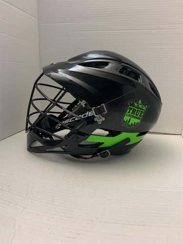 Black Adult Player's Cascade Pro-7 Helmet