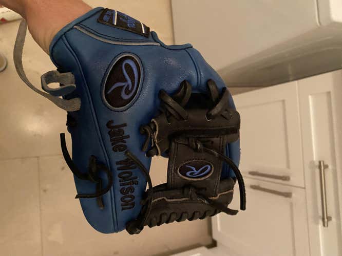 Used Custom Kid Pitch (9YO-13YO) Rawlings Right Hand Throw Heart of the Hide Baseball Glove 11"