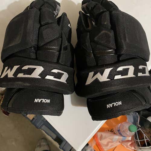 Black Senior CCM 14" Pro Stock Gloves