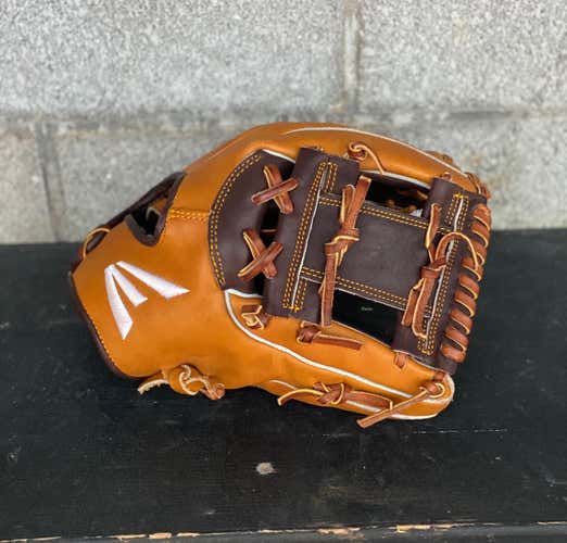 *NWOT*—BROWN/TAN 11.5” Easton Professional Collection—Model: B21