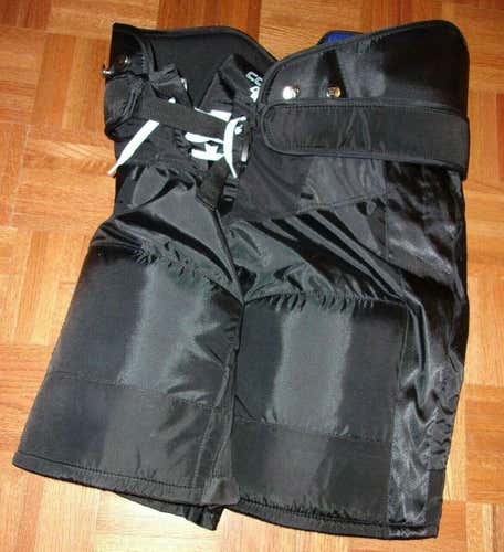 Max Domi unused Warrior Covert QRL fully-padded pants size medium name on inside tag Arizona Coyotes