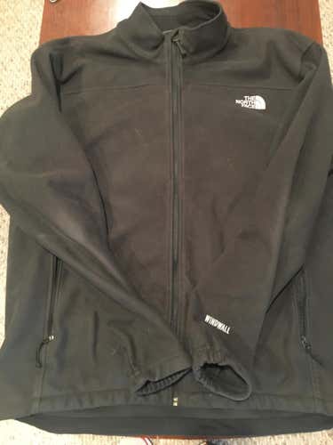 BUNDLE: Vinyard Vines Shirt and North Face