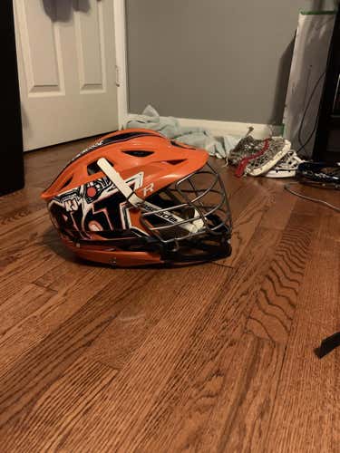 Like New NJ Riot Cascade R Helmet
