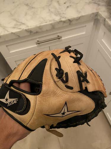 Used All Star Right Hand Throw CM2100 Baseball Glove Youth
