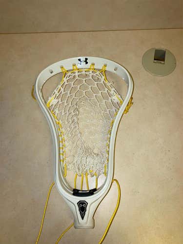 White New Defense Strung Command D Head