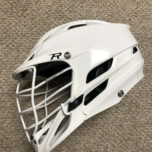 White Adult Player's Cascade R Helmet