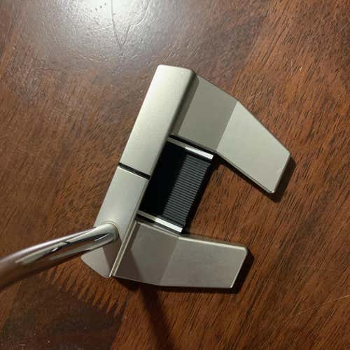 Used Scotty Cameron Futura X5 33" Putter