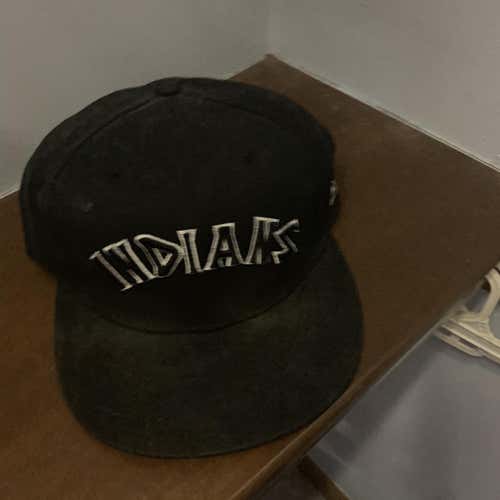 Black Adult 7 1/2 New Era Hat