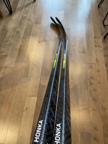 NEW 3 pack Warrior Alpha DX - RH P92 95flex (65")