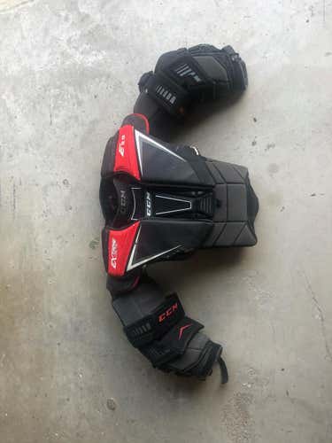 Used Senior Small CCM Extreme Flex Shield E2.9 Goalie Chest Protector