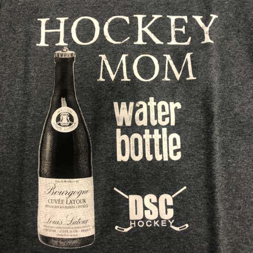 Hockey Mom Water Bottle Women’s Tshirts