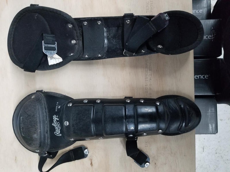 Black Used Youth Rawlings Catcher's Leg Guard