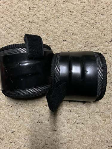 New Medium/Large Other Arm Pads