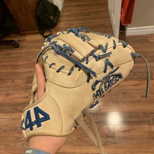 44 Pro Signature Series