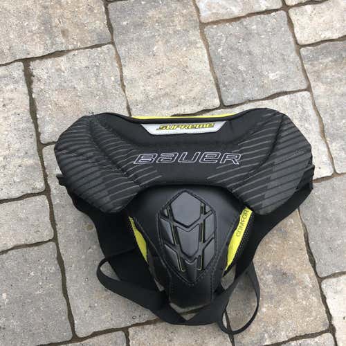 * near new * Bauer pro goalie senior jock