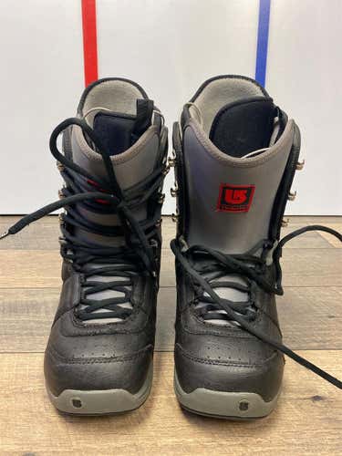 Used Size 7.0 (Women's 8.0) Burton Tribute Snowboard Boots