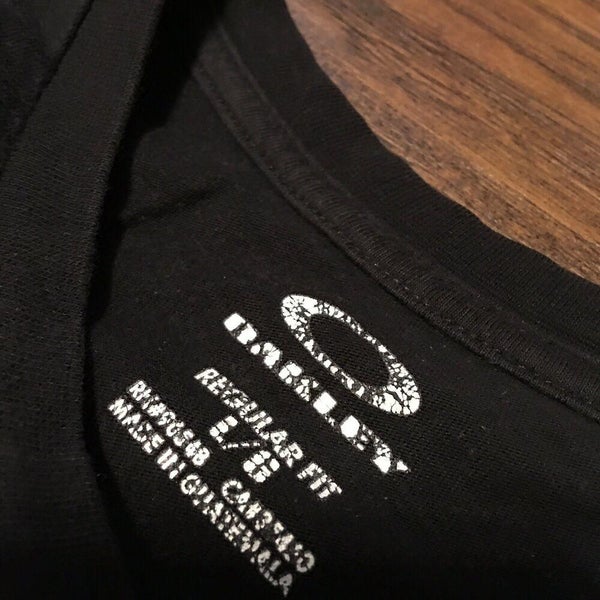 Oakley Sportswear Spellout Logo Black Tee Shirt size Large