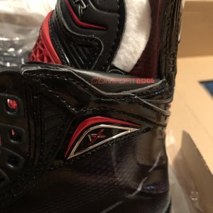 Junior Bauer Vapor 1X Regular Width  Size 3.5 Hockey Skates